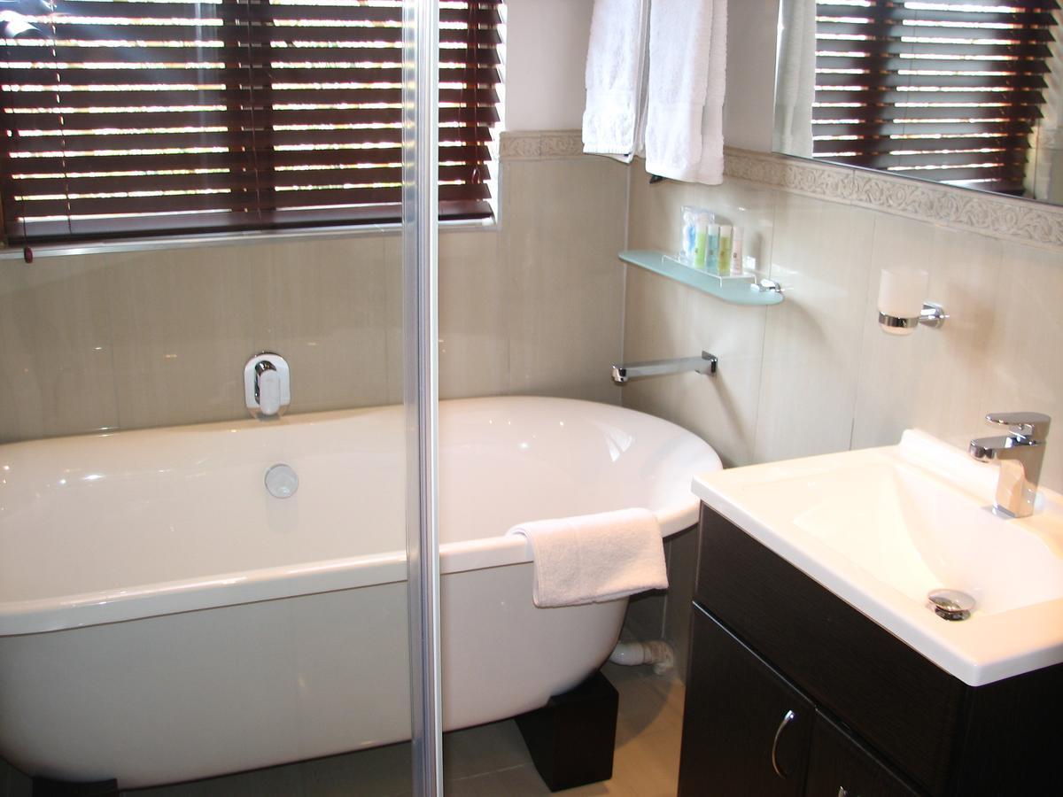 Bellgrove Guest House Sandton โจฮันเนสเบิร์ก ภายนอก รูปภาพ