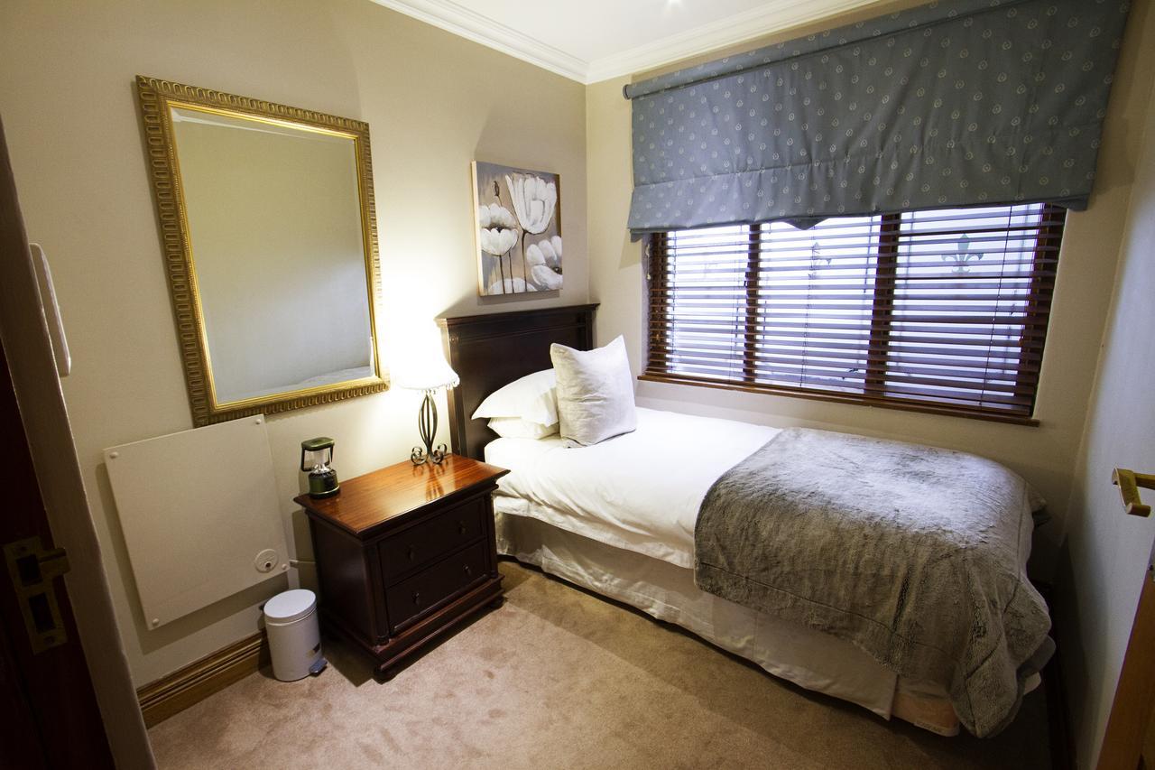 Bellgrove Guest House Sandton โจฮันเนสเบิร์ก ภายนอก รูปภาพ