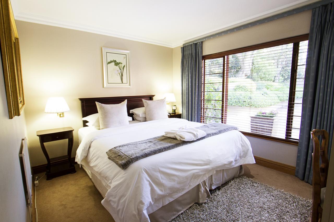 Bellgrove Guest House Sandton โจฮันเนสเบิร์ก ภายนอก รูปภาพ