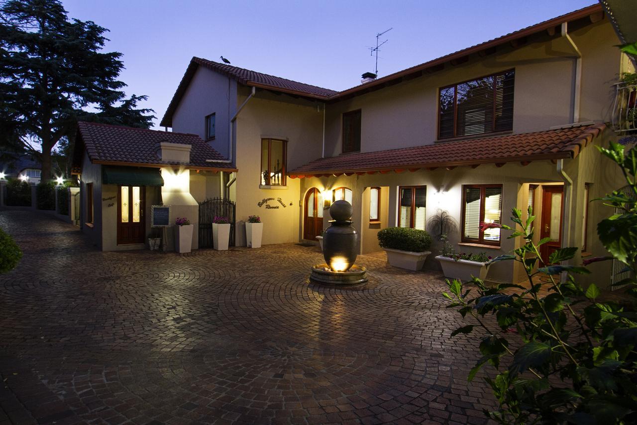 Bellgrove Guest House Sandton โจฮันเนสเบิร์ก ภายนอก รูปภาพ