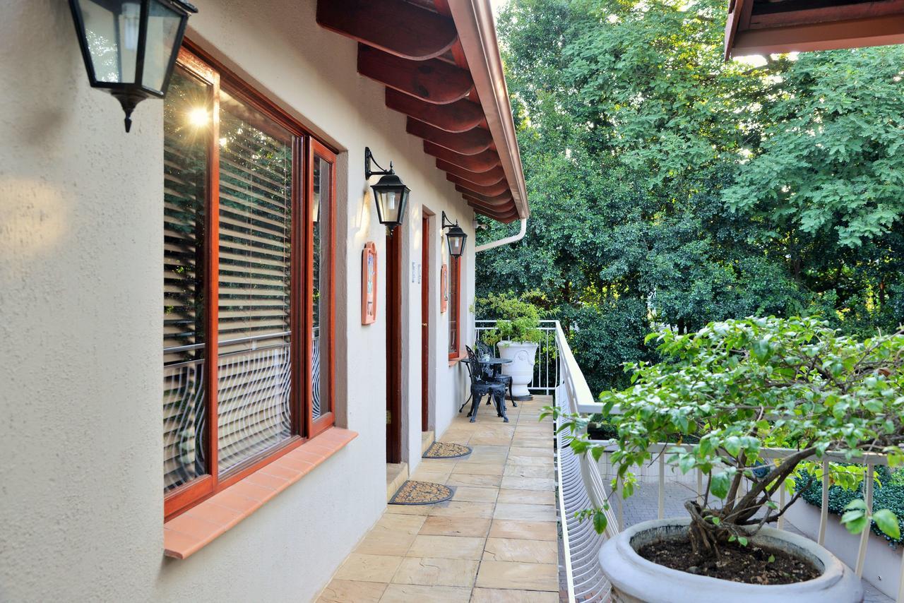 Bellgrove Guest House Sandton โจฮันเนสเบิร์ก ภายนอก รูปภาพ