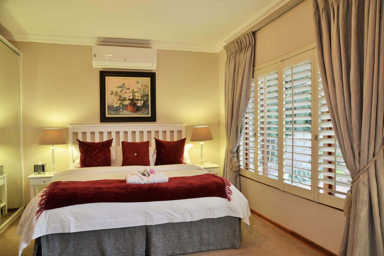 Bellgrove Guest House Sandton โจฮันเนสเบิร์ก ภายนอก รูปภาพ